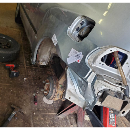 OEM-Parts Panel de reparación de la llanta trasera izquierda - HRT