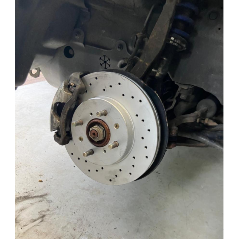 Brakemax Discos de freno delanteros (262mm / 4x100) - Taladrados - BM