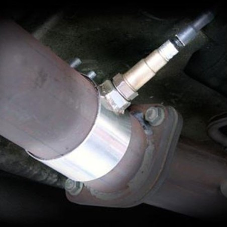 AEM Electronics Abrazadera de escape del sensor de O2 (2''-3.5'') - 64mm / 2.50'' - AEM-30-2355